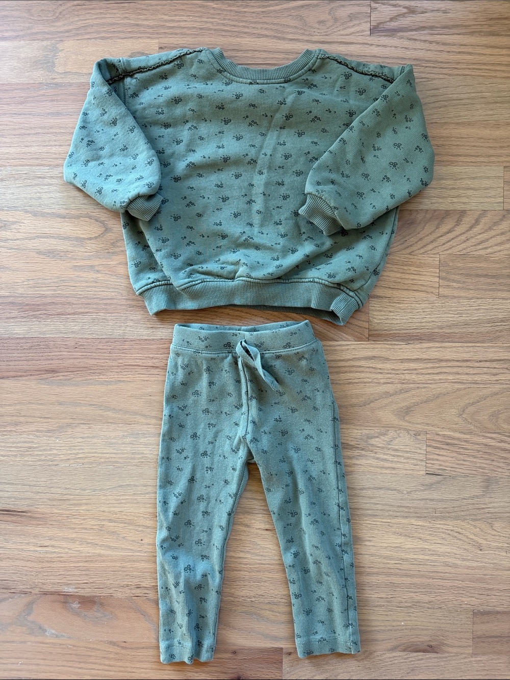 Zara Olive Green Sweater & Leggings Set